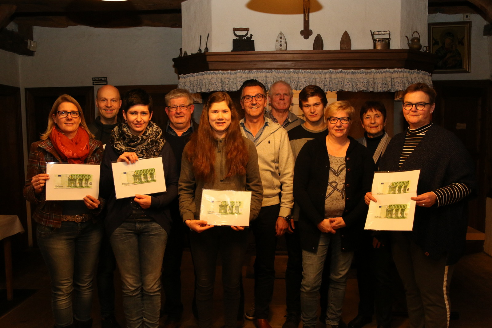 Spendenübergabe Nikolausmarkt